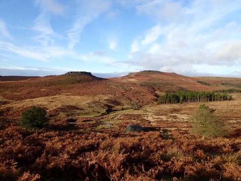 The Burbage Valley, with Carl Wark and Higgar Tor in the distance. The Kidney boulder is in the middle distance.
